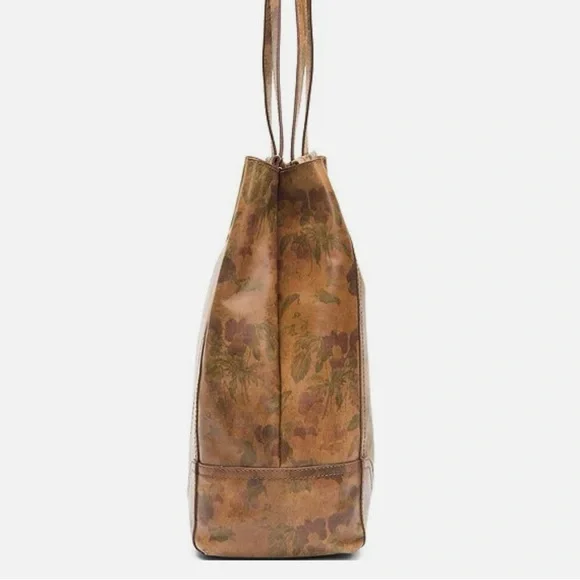 NWOT Frye Large Charlie Tote Shoulder Bag Floral Print on Brown Leather Pockets